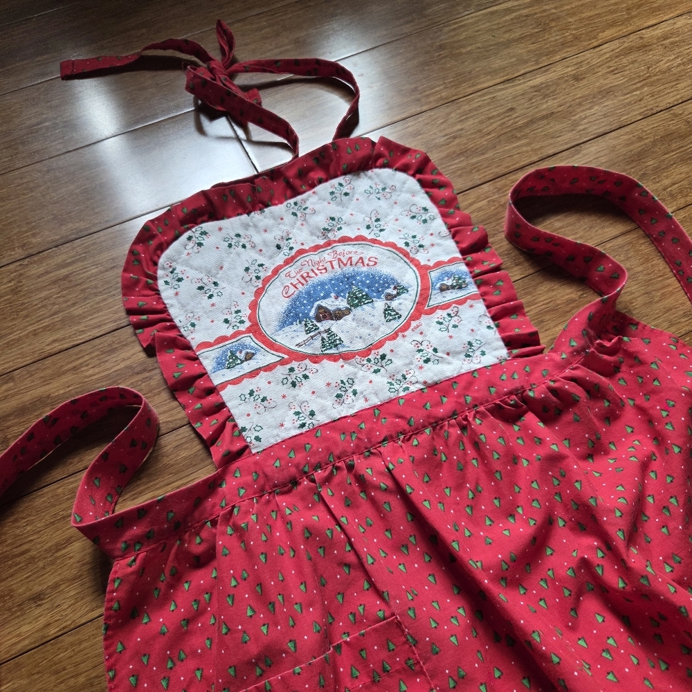 Vintage Festive Red Quilted Frilly Kitsch Night Before Christmas Apron